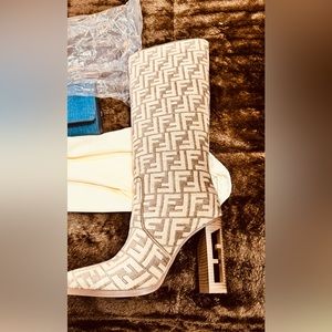 Fendi boots, excellent condition! Worn once.